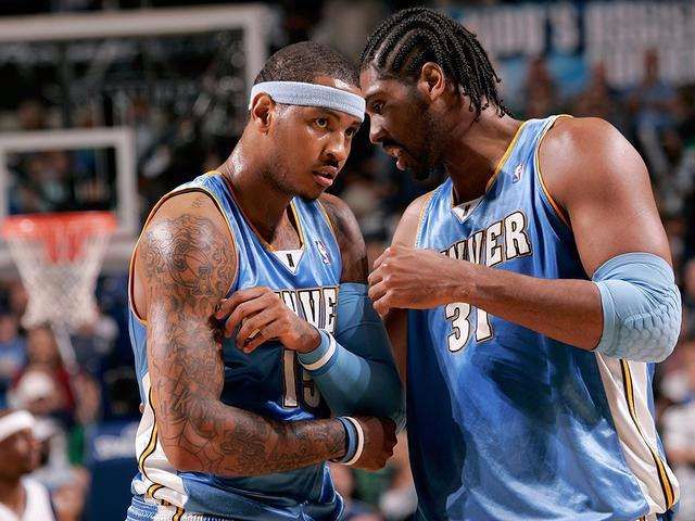 將球踢進自 將球踢進自